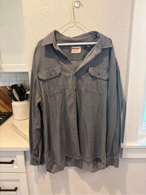 Wrangler Grey Button-Front Utility Shirt